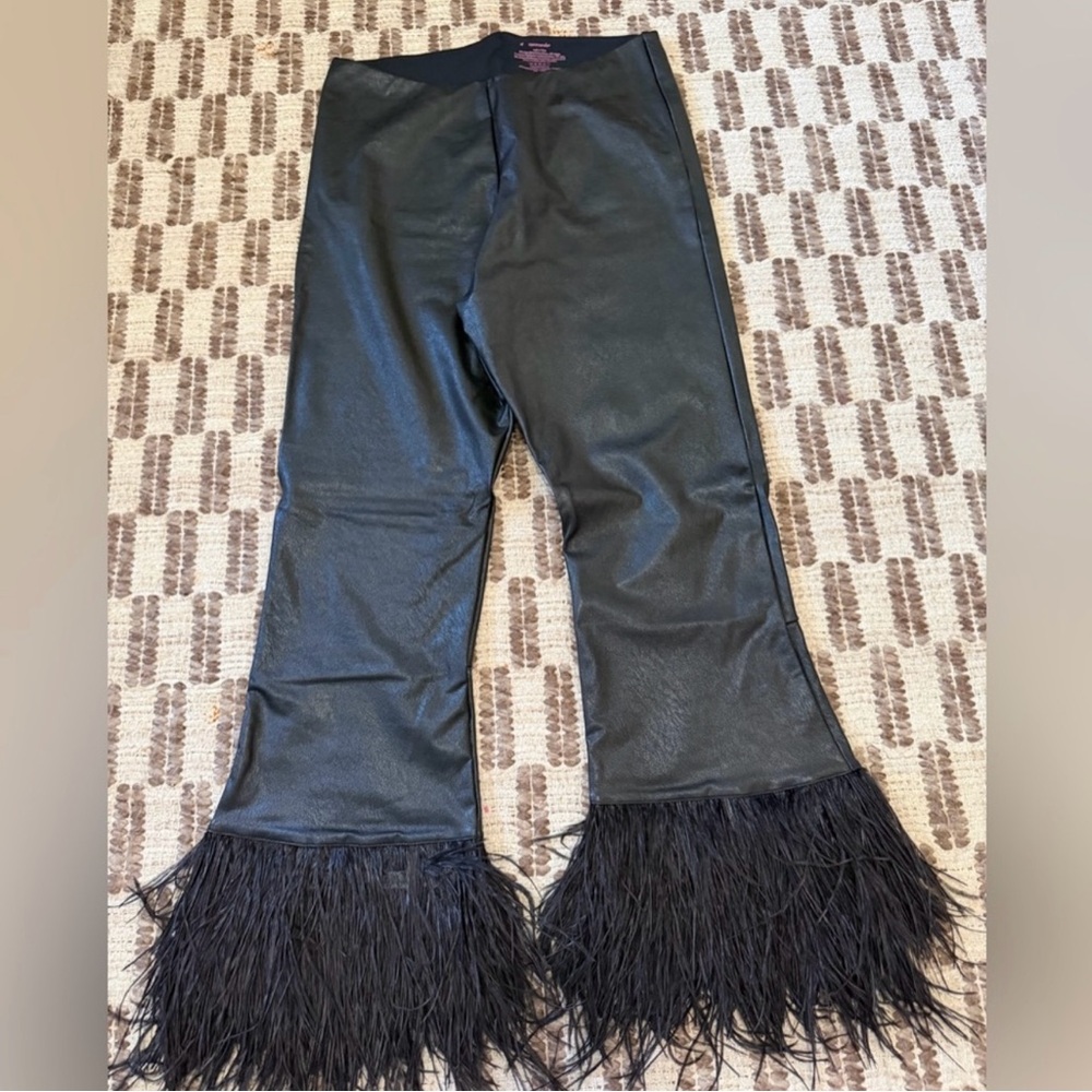 Commando Faux Leather Black Ostrich Feather Womens Pants Flare XL